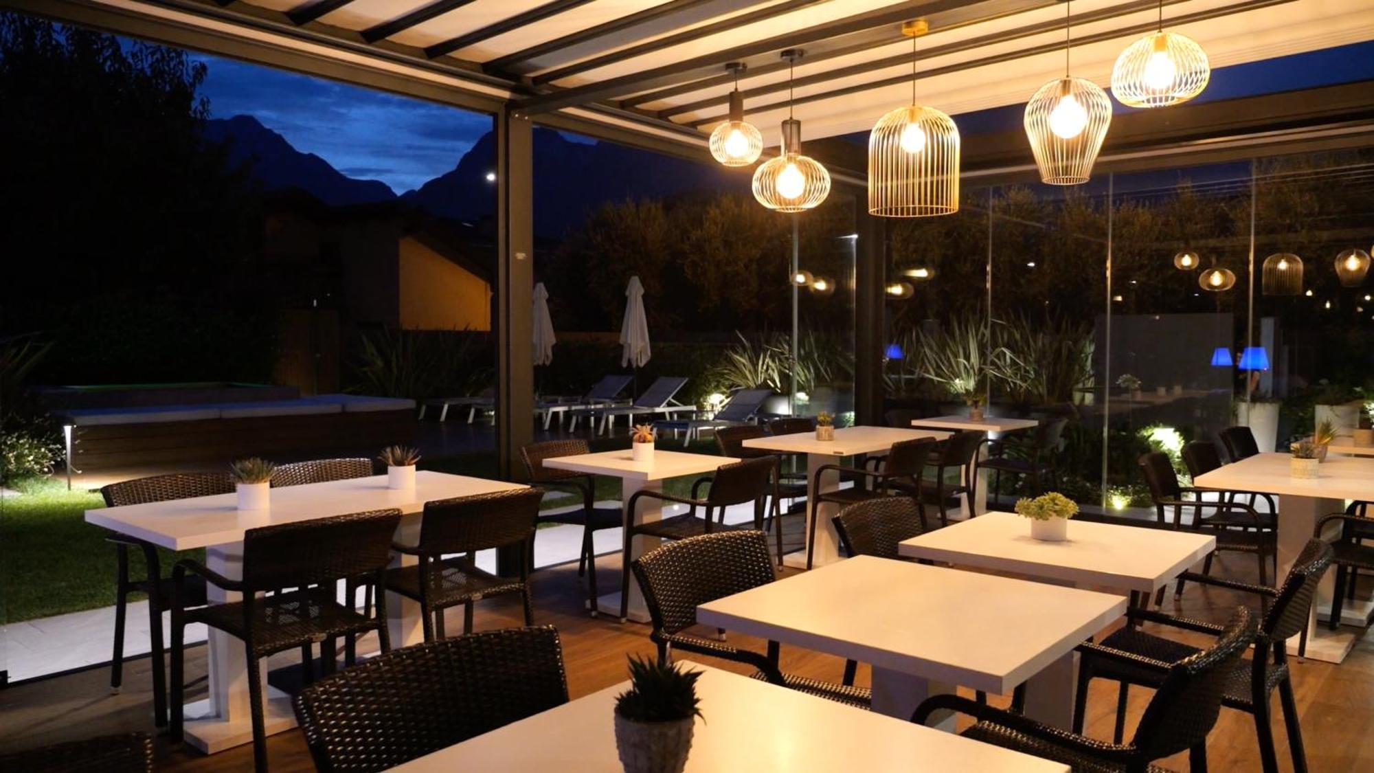 Hotel Villa Alberta ナーゴ エクステリア 写真