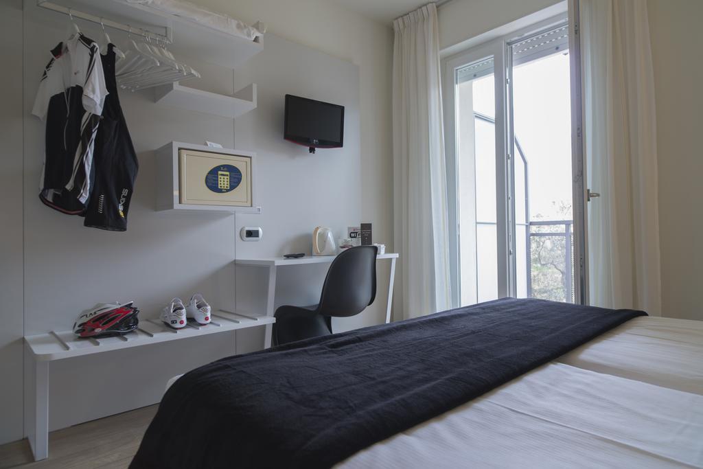 Hotel Villa Alberta ナーゴ エクステリア 写真