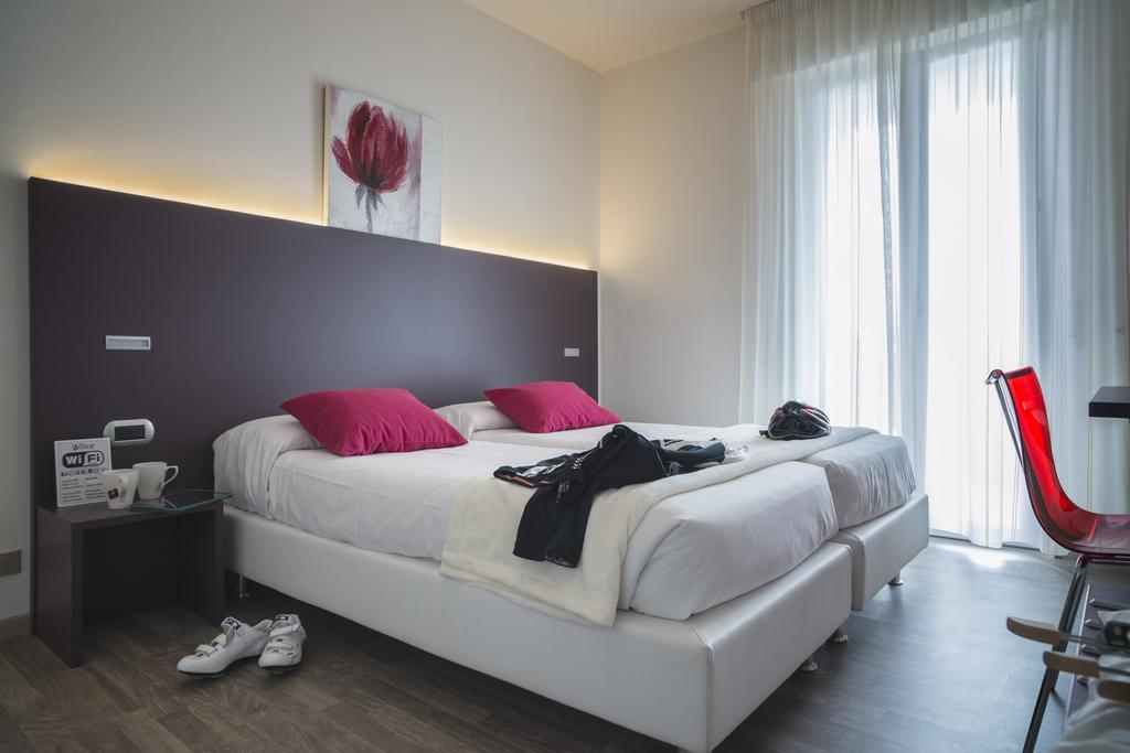 Hotel Villa Alberta ナーゴ エクステリア 写真